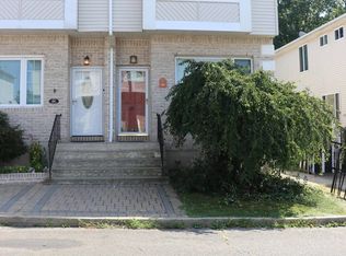 66 Lott Ln, Staten Island, NY 10314