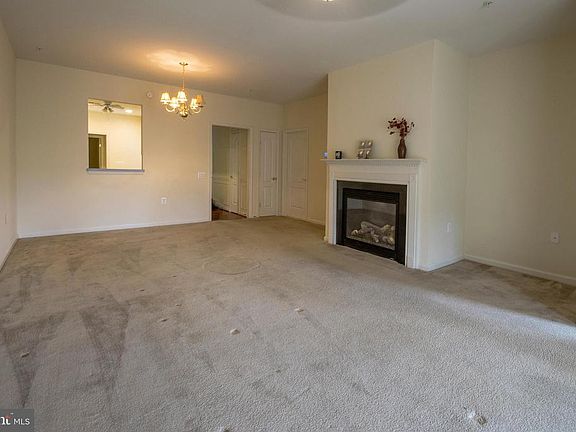 Pass thru from kitchen to dining room.