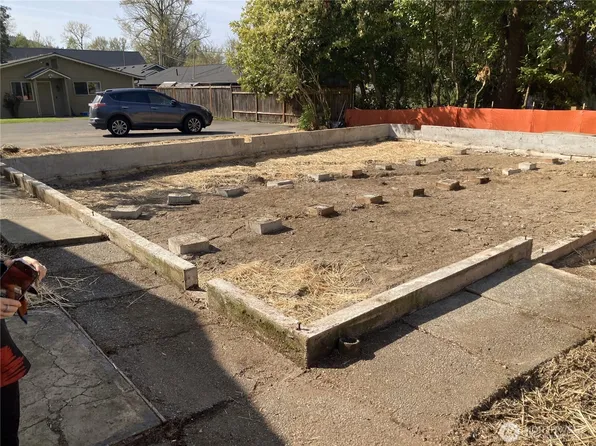 466 Front Street N, Issaquah, WA 98027