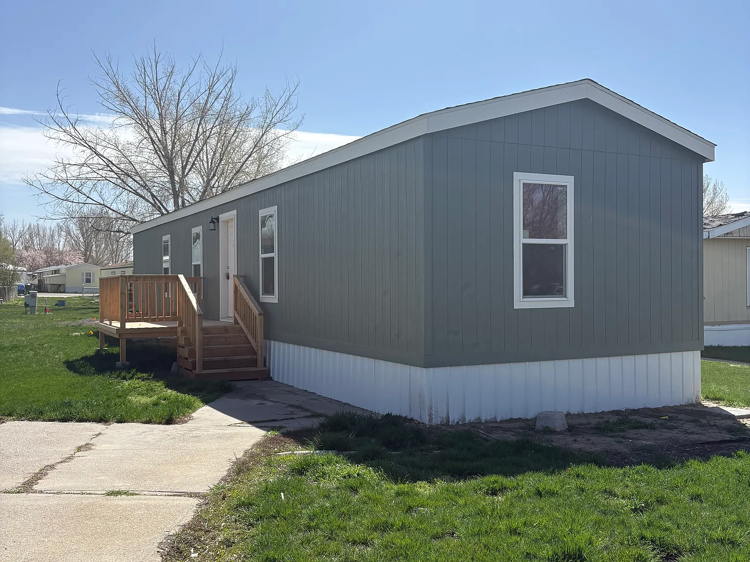 3 bed, 900 sqft, $1,600 — Photo 2
