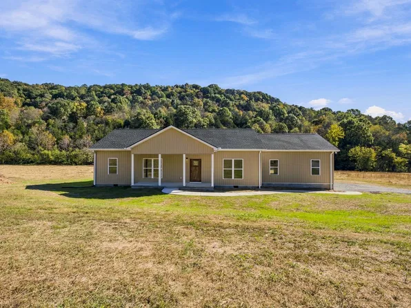 50 Shady Cir, Pleasant Shade, TN 37145