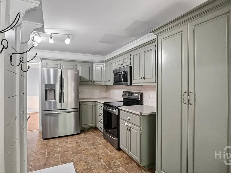 354 E Creek Bnd — Photo 8