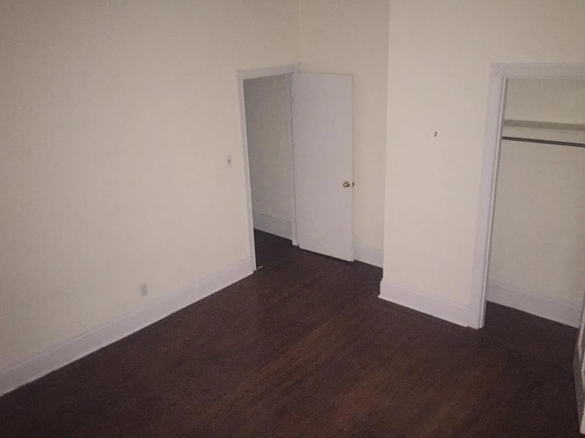 Building Photo - 4614 Baltimore Ave #2