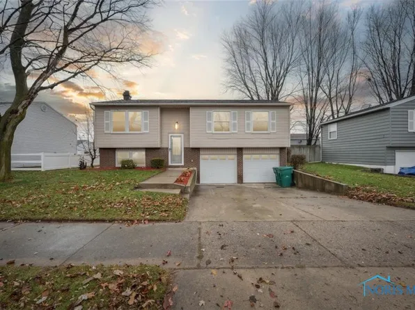 154 Chesapeake Ln, Northwood, OH 43619