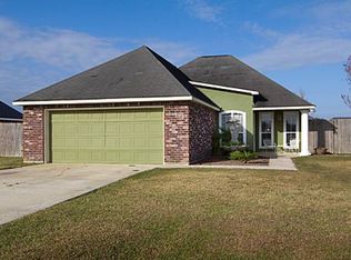 9871 Destrehan Ave, Denham Springs, LA 70706