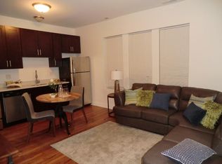 4060 N Milwaukee Ave #1C, Chicago, IL 60641