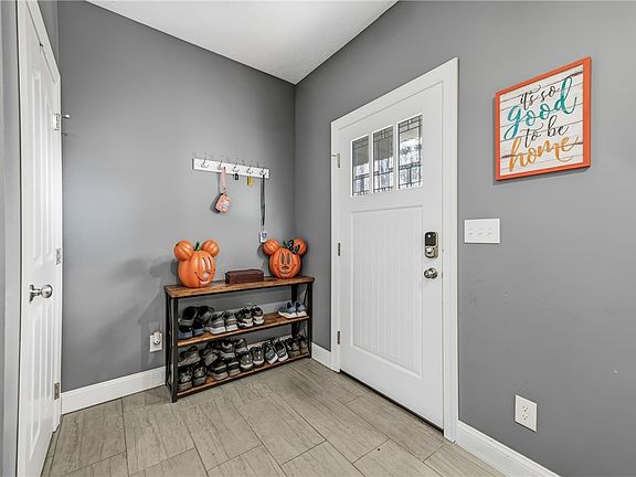 4th image of 77 Coal Bank Rd