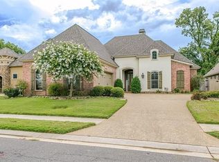 312 Bevly Lake Dr, Bossier City, LA 71111