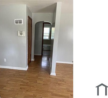 3rd image of 316 N Floridale Ave