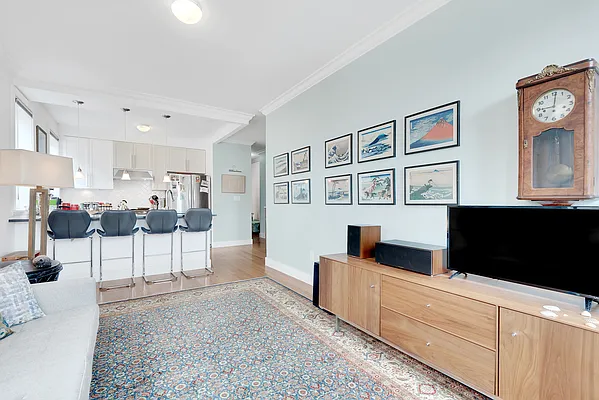 Rented by Douglas Elliman | media 21