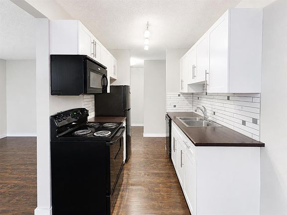 4th image of 10305 E 116th St NW #202