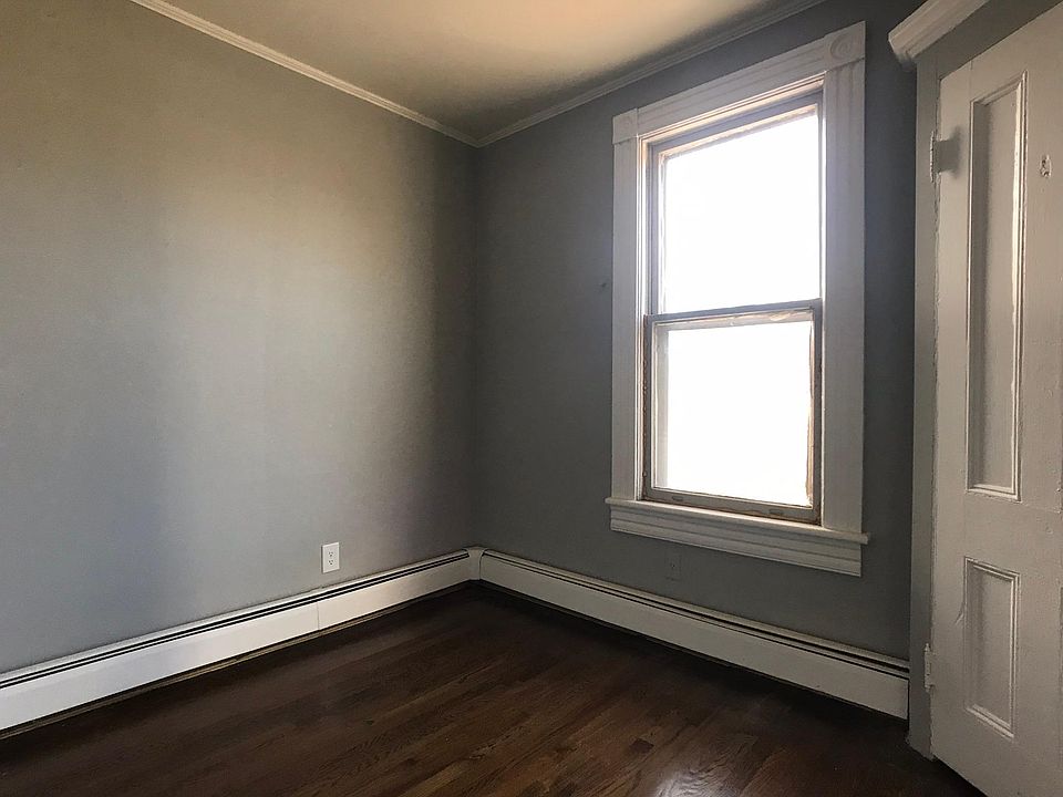 1011 Bryant St Rahway NJ Zillow