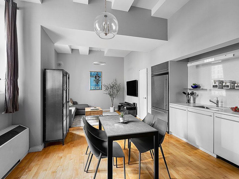 1st image of 15 Broad St APT 901