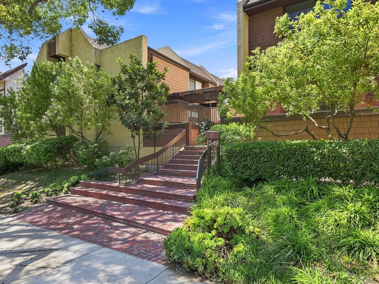 2 bed, 1355 sqft, $3,750 — Photo 1