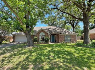 117 Stone Briar Dr N, Sulphur Springs, TX 75482