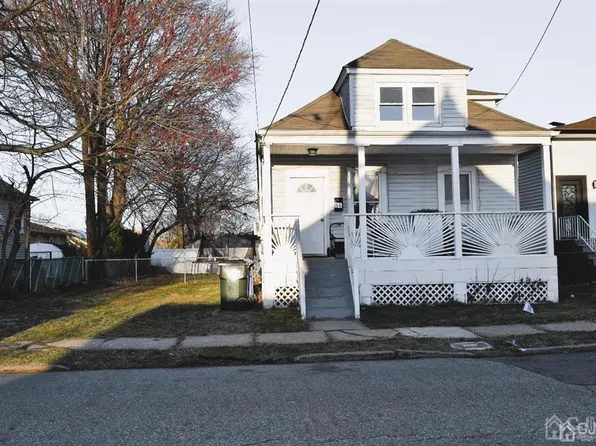 66 Henry St, Port Reading, NJ 07064