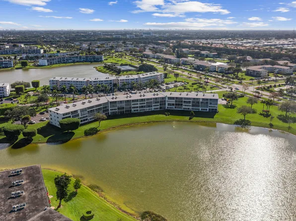 3089 Cornwall #E, Boca Raton, FL 33434