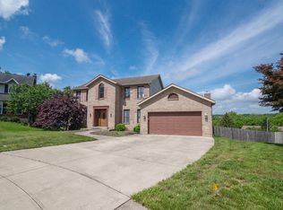 352 Palm Springs Dr, Fairfield, OH 45014