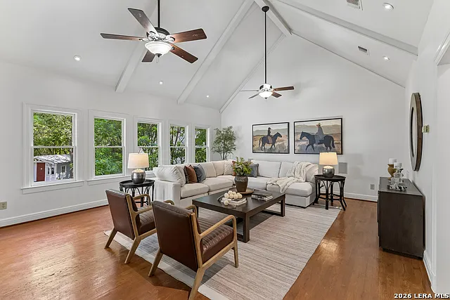 120 Lamont Ave — Photo 42