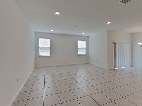 4th image of 1140 Lone Palm Way