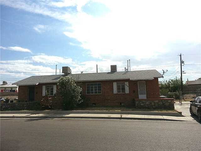 1st image of 1216 Selden Dr
