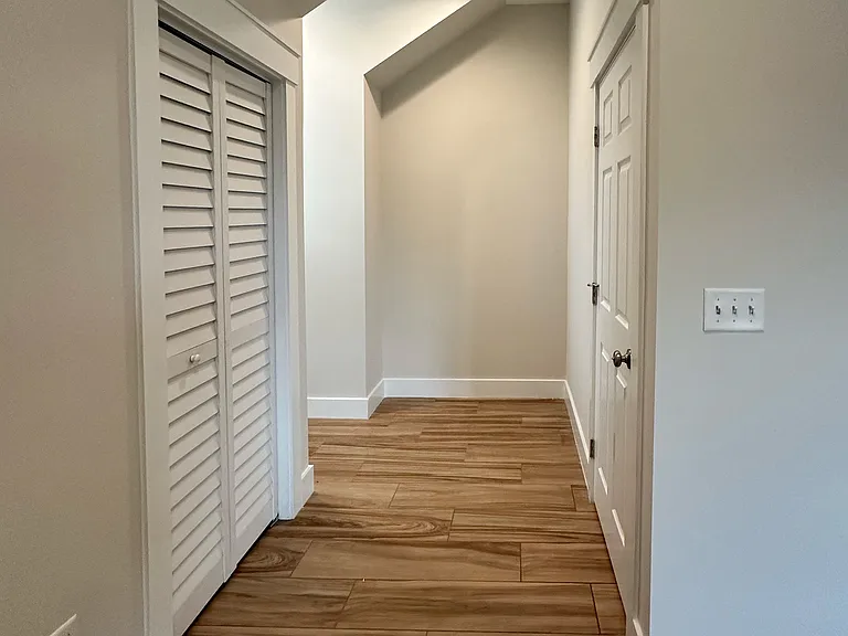 1415 Abercorn St — Photo 29
