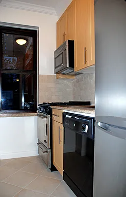 Rented by Stonehenge NYC LLC | media 15