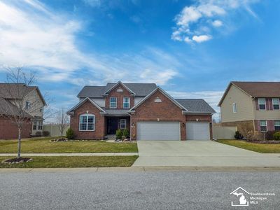 23200 Bluegrass Dr, Brownstown, MI, 48183