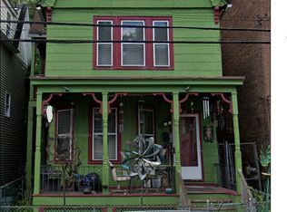 37 Carpenter Ave, Newburgh, NY 12550