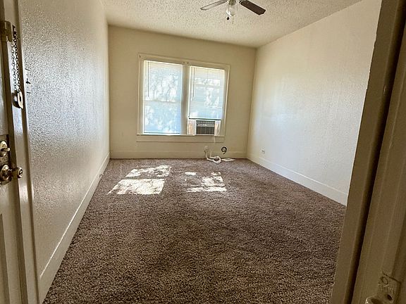 4th image of 2370 Laurel St APT 3
