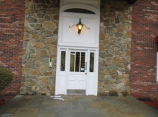301 Ringwood Ave, Pompton Lakes, NJ 07442