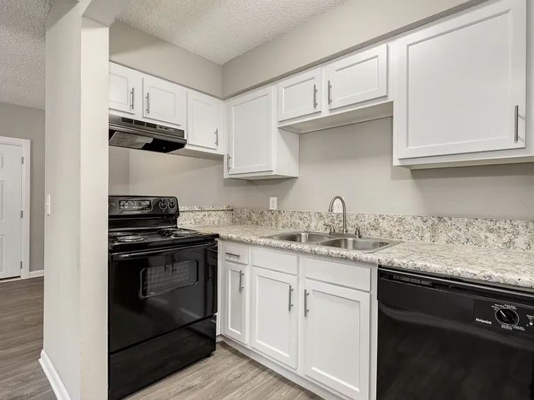 Volare Apartments - $99 MOVE IN SPECIAL!! — Photo 5