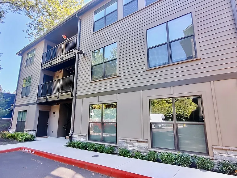PUSC03 - Quarry Commons — Photo 1