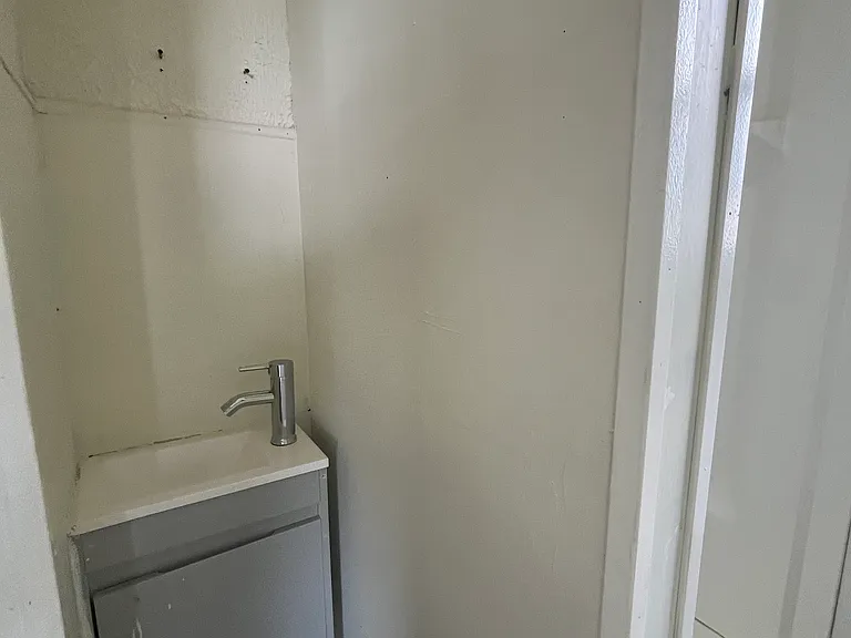 598 Main St #3 — Photo 5