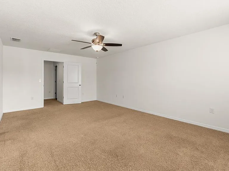 8008 SW 62nd Ct — Photo 24