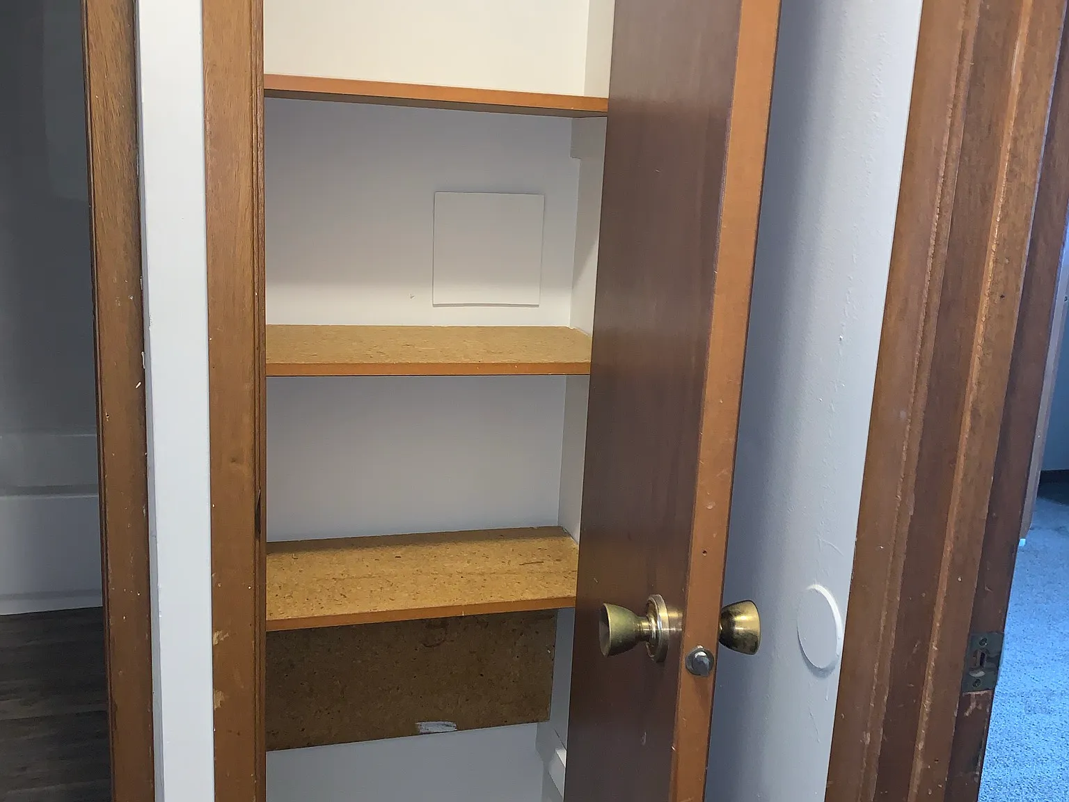 2 bed, 960 sqft, $1,050 — Photo 2