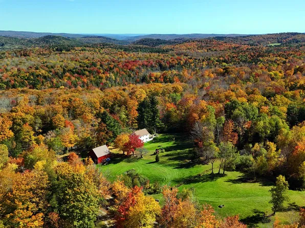 1287 Wilmington Cross Road, Whitingham, VT 05361