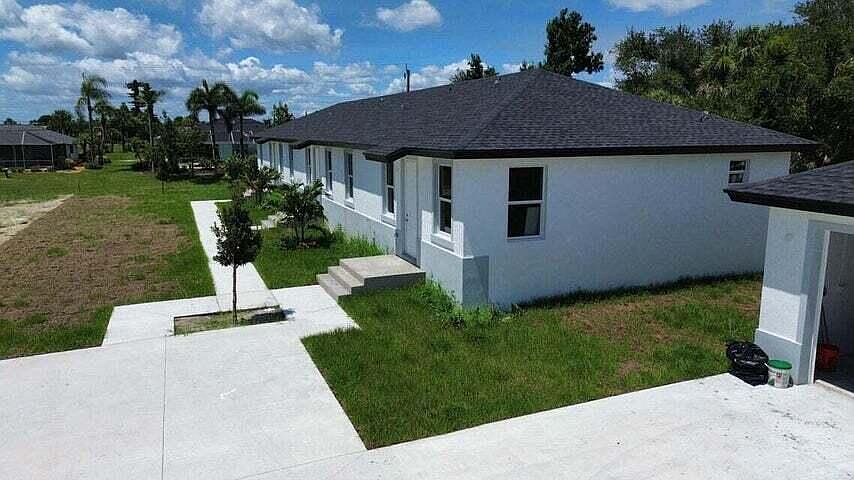 1st image of 260 W Rotonda Blvd W #3