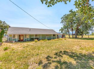 380 Greenleaf Dr, Eagle Pt, OR 97524