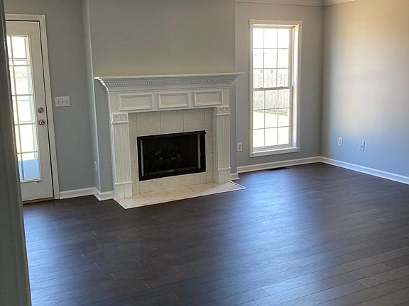 5th image of 145 Kempton Ct