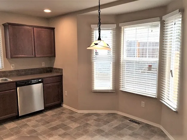 7802 67th St NE — Photo 3
