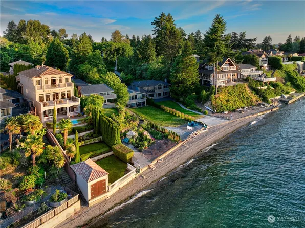 5462 Hyada Boulevard NE, Tacoma, WA 98422