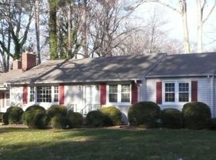 810 Captain John Smith Rd, Newport News, VA 23606