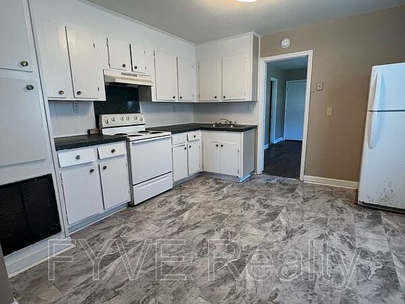 5th image of 1827 Dayton St Unit E