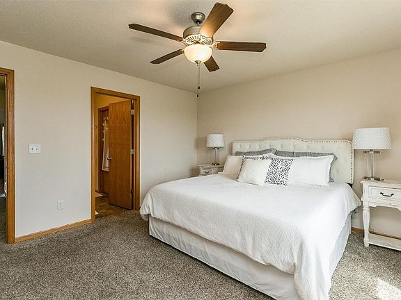 5th image of 4457 Quail Trail Dr