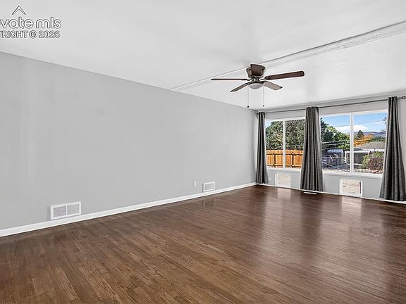 5th image of 2018 Finch Ct