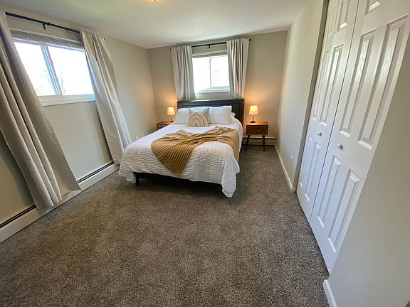 3rd image of 8 Dartwood Dr Floor 1