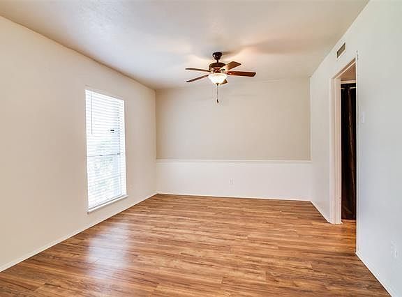 4th image of 1008 Middle Cove Dr