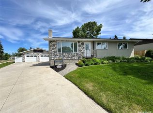 1430 Sibbald CRESCENT, Prince Albert, SK S6V 6B4