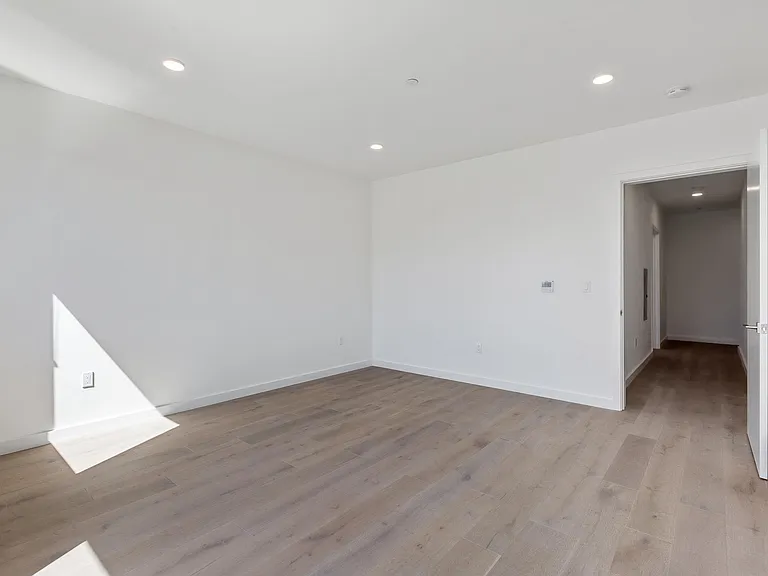 2 Russia Ave #301 — Photo 19